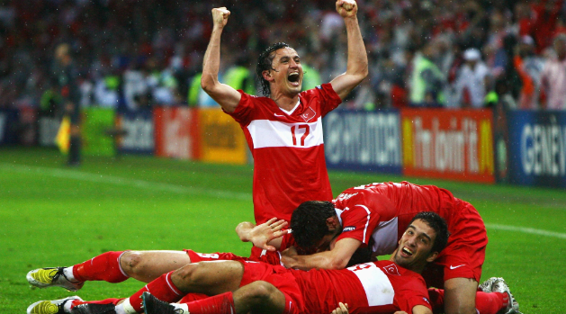 2008年欧洲杯：土耳其惊天逆转捷克，缔造经典之战