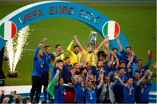 意大利：欧洲杯赛场上的钢铁防线与优雅进攻